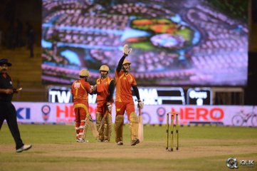CCL 5 Telugu Warriors vs Bengal Tigers Match Photos